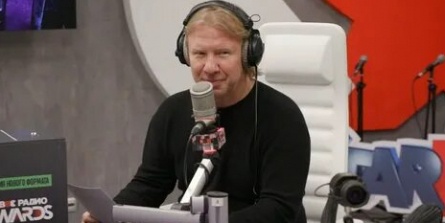 Дробыш запускает свою радиостанцию кадры
