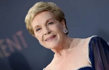 Джули Эндрюс отметила 75-летие кадры