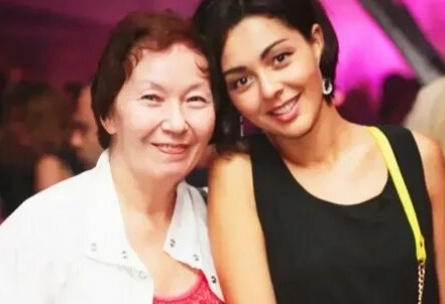 Марина Кравец - единственная женщина Comedy Club: национальность, муж и загадочная красота дочери кадры