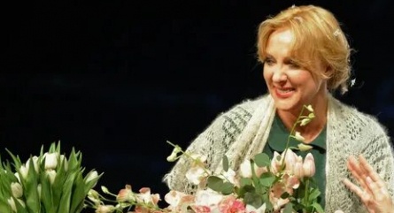 Елена Яковлева отмечает полувековой юбилей кадры