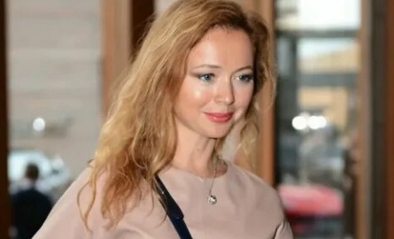 Елена Захарова борется с депрессией кадры Елена Захарова борется с депрессией кадры