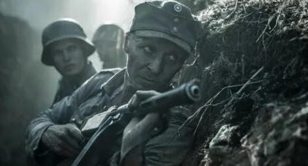 Есть упоение в бою... кадры