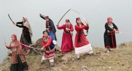 Етеган кадры