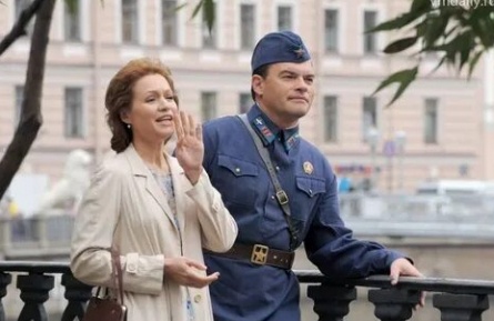 Евгений Дятлов под постоянным присмотром кадры Евгений Дятлов под постоянным присмотром кадры