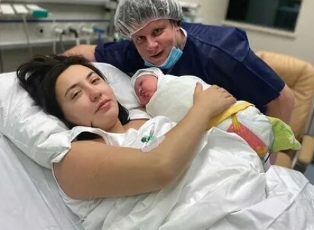 Счастливый отец и муж Евгений Кулик: необычная история любви и семейной жизни кадры