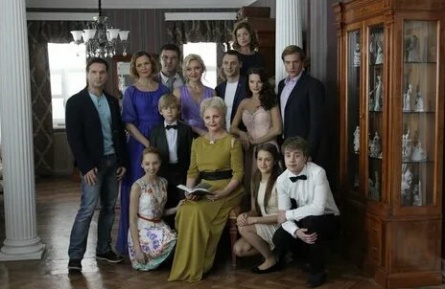 Фамильный дом кадры