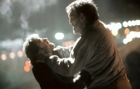 Герой и Монстр кадры