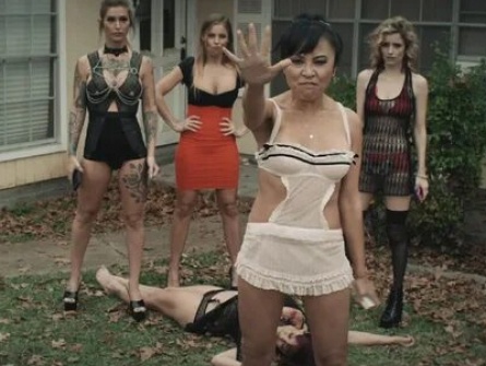 Girls Guns and Blood кадры Girls Guns and Blood кадры