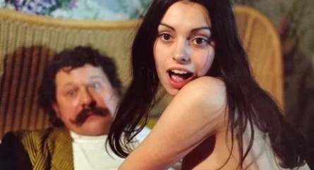 Горячий кролик кадры