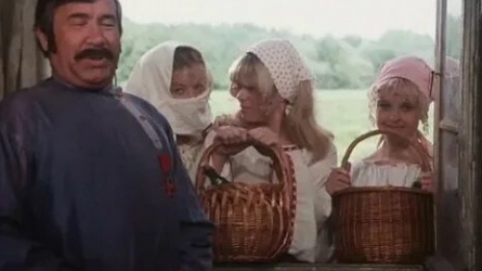 И Ниночка снимает свои штанишки кадры И Ниночка снимает свои штанишки кадры