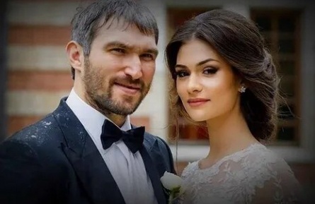 От любви до детей: захватывающая история брака Александра Овечкина и Веры Глаголевой кадры