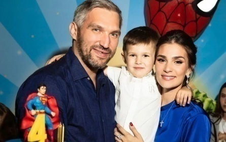 От любви до детей: захватывающая история брака Александра Овечкина и Веры Глаголевой кадры