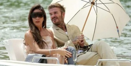 25 лет любви: история Виктории и Дэвида Бекхэмов, которая началась с билета на номер ее телефона кадры