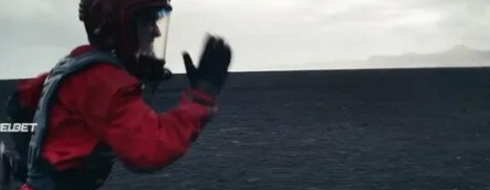 IWOW: я иду по воде кадры IWOW: я иду по воде кадры