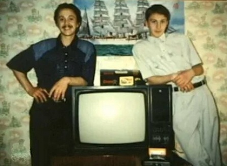 Выжившие от Овечкиных: жизнь взрослых и детей после угона самолета из СССР в 1988 году кадры