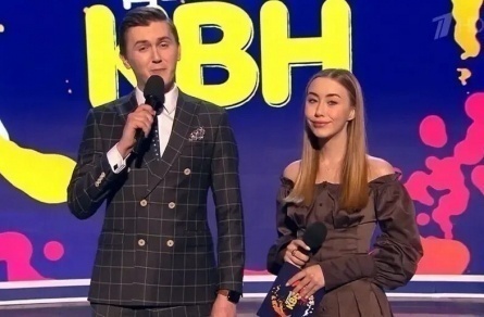 50 лет любви и общего дела: жена Маслякова, о которой не шутят в КВН. Раскрываем тайны истории семейной жизни с взрослым сыном и внучками кадры