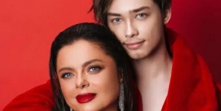 Какой красавец: сын Наташи Королевой с сыном кадры