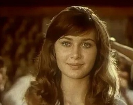 Камертон кадры