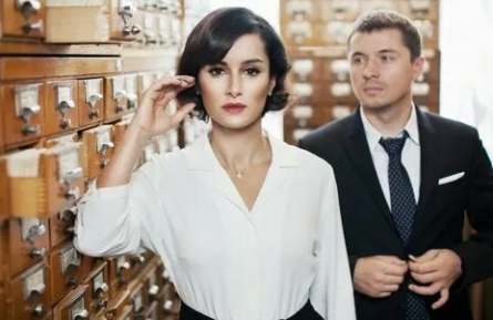 Канделаки и Орбакайте работают, а мужья провожают в школу детей кадры