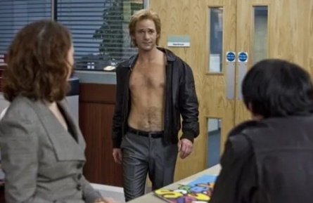 Кардинал Бернз кадры