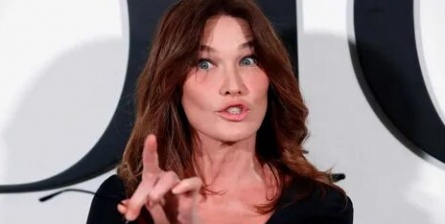 Карла Бруни стала самой элегантной кадры