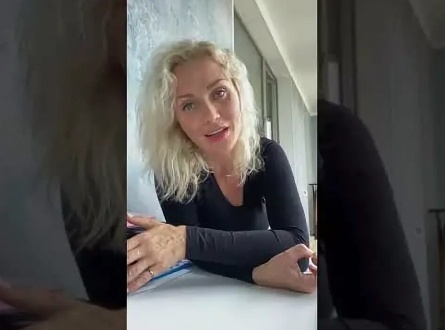 Катя Гордон легла на сохранение кадры