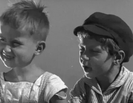 Коллекция Евгения Марголита Рваные башмаки кадры