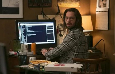 Компьютерщик кадры Компьютерщик кадры