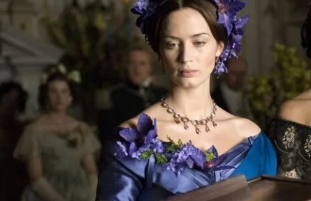 Королева и я кадры