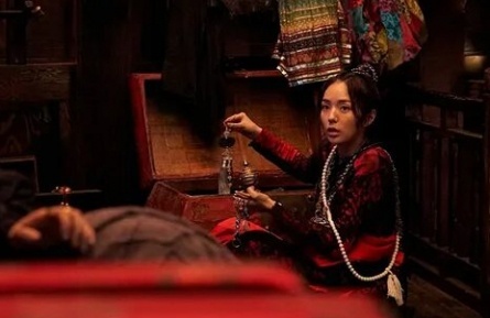 Королевское сокровище кадры