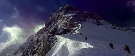 Коснуться вершины мира кадры