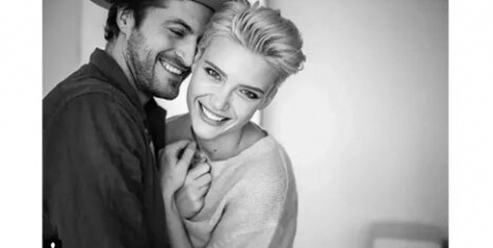 Модельная семья Евгения Жука из Перезагрузки: Стильный красавец-стилист, его прекрасная жена и обаятельный сын кадры