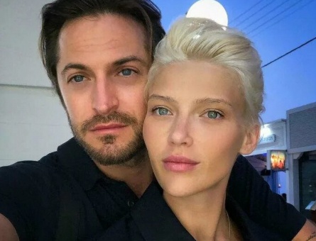 Модельная семья Евгения Жука из Перезагрузки: Стильный красавец-стилист, его прекрасная жена и обаятельный сын кадры