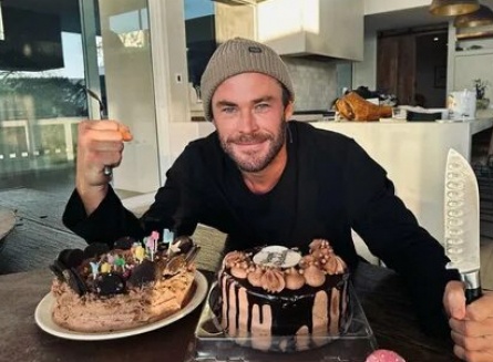 Дочь Криса Хемсворта готовит настоящий шедевр: знаменитый актер рассказывает о ее карьере в кино и тайнах успеха кадры Дочь Криса Хемсворта готовит настоящий шедевр: знаменитый актер рассказывает о ее карьере в кино и тайнах успеха кадры