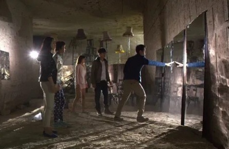 Кровавая кукла кадры