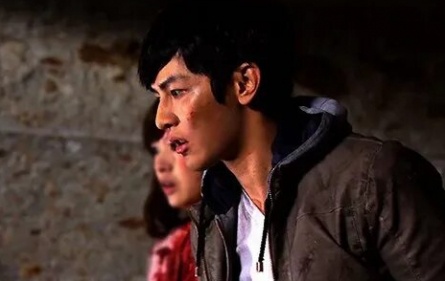 Кровавая кукла кадры