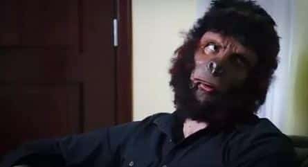 Кровавая обезьяна кадры