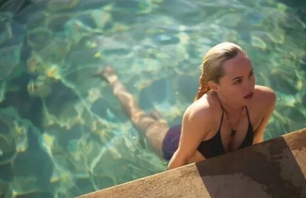 Кто в бассейн? кадры