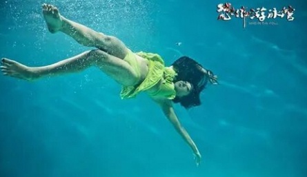 Кто в бассейн? кадры