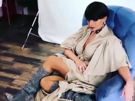 Лариса Долина страдает из-за врачебной ошибки кадры
