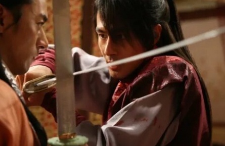 Ледяной цветок кадры