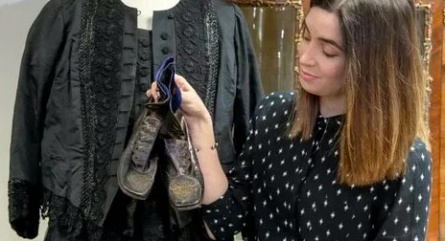 Личные вещи королевы Виктории распродали на аукционе кадры Личные вещи королевы Виктории распродали на аукционе кадры