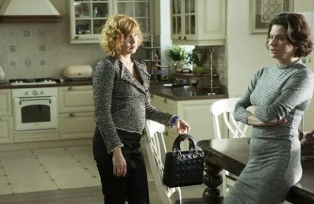 Лиза - секретарша кадры