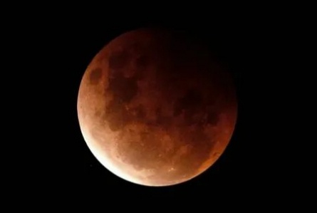 Лунное затмение кадры Лунное затмение кадры