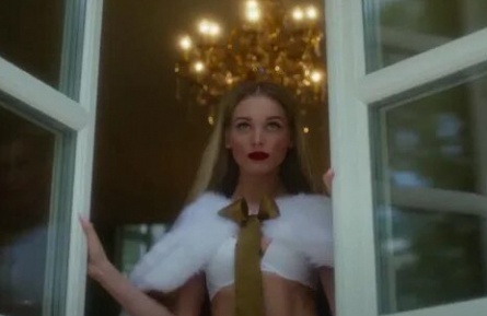 Люси - новая секретарша кадры