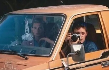 От родной страны до слежки: жизненный путь Максима Покровского, его национальность и загадочная единственная жена в США кадры