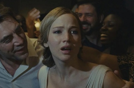 Шокирующий отзыв: Мама с Дженнифер Лоуренс - фиаско или гениальность? кадры