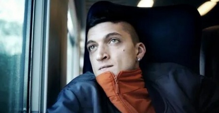 Мануэль кадры Мануэль кадры