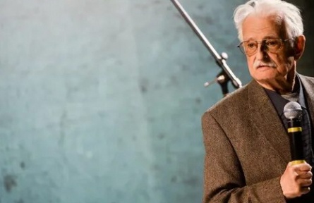 Марлена Хуциева поздравили с юбилеем кадры