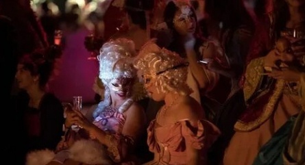 Маскарад без масок кадры